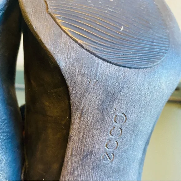 Ecco Black Leather Mary Jane Pumps 37 - Picture 6 of 7